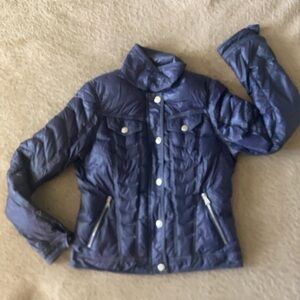 GUESS Stylish Dark Navy-Purple Quilted Jacket with Leopard Print Lining